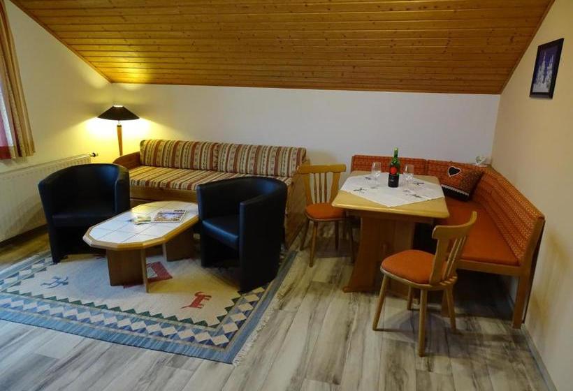 酒店 Ferienwohnung Hierzegger