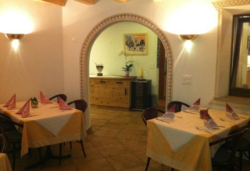 ホテル Pizzeria Selva