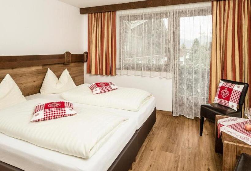Отель Standlhof Zillertal