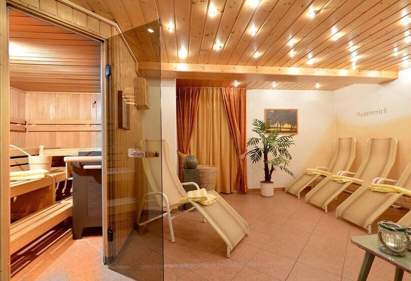 فندق Theresia Garni