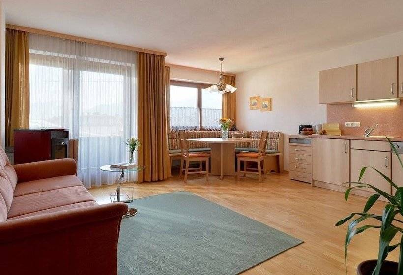 فندق Theresia Garni