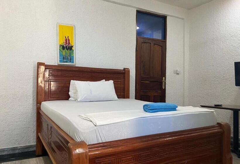 تختخواب و صبحانه Shamanice Lodge & Apartments