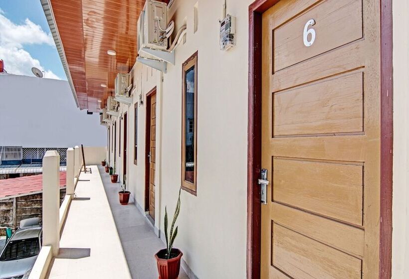 ホテル A3 Homestay Syariah Executive By Oyo