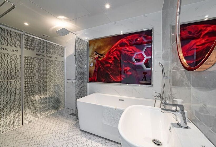 فندق على الطريق Goseong Luxury Hotel Signature