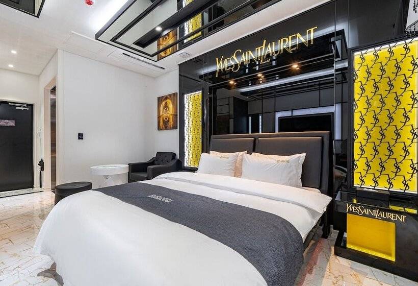 فندق على الطريق Goseong Luxury Hotel Signature