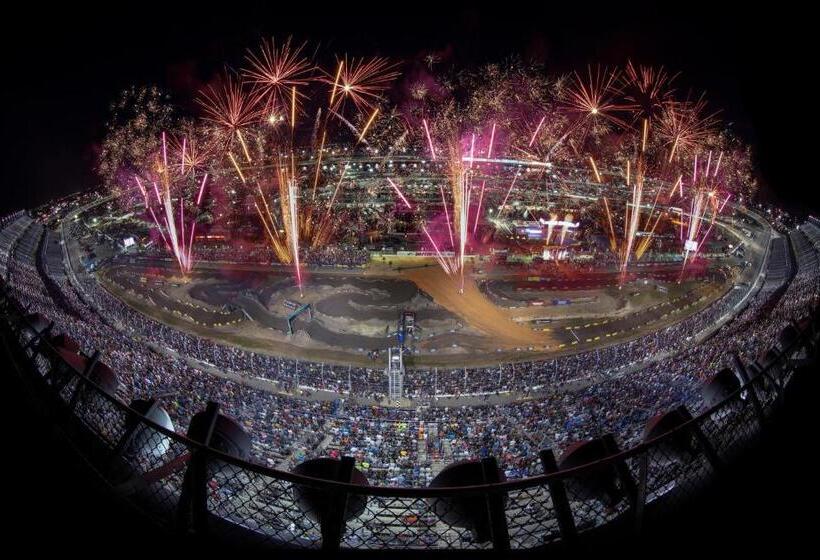 Pirates Cove 4th Floor Balcony Remodeled Condo