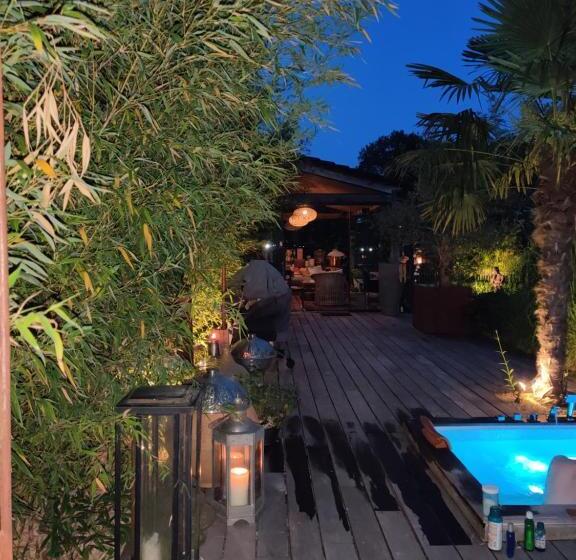 مبيت وإفطار De Tuinkamer