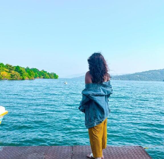 مبيت وإفطار Lakeview Resort Near Lavasa By Maharashtra Camper’s