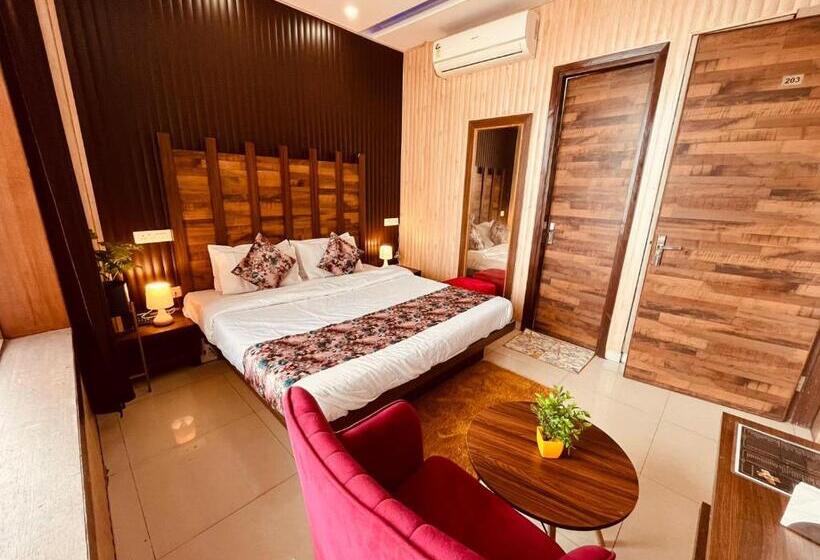 Отель Green Balli Inn, Nanital