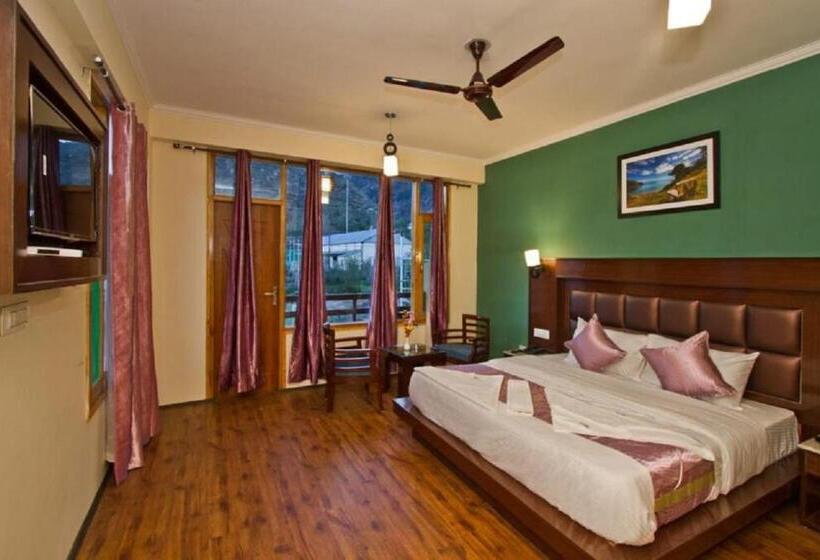 호텔 Grg Tribhuwan Ranikhet