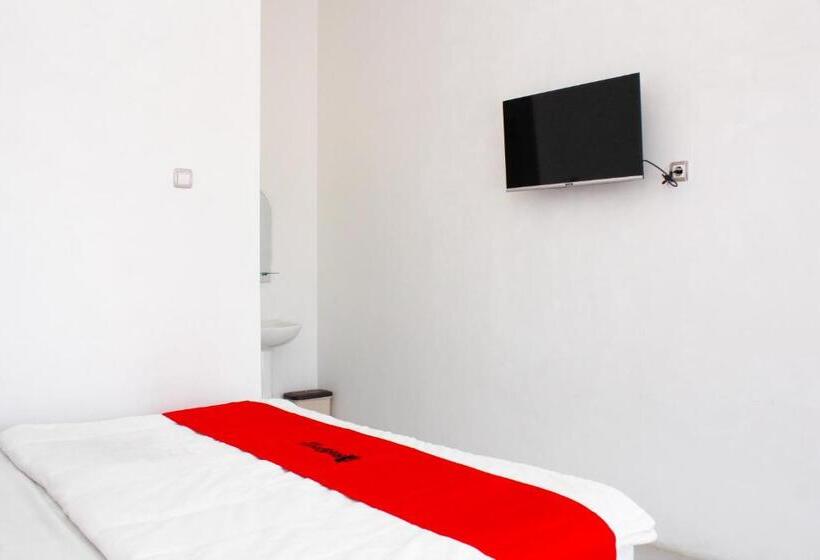 فندق Reddoorz Syariah Near Kawasan Wisata Gunung Prau Dieng