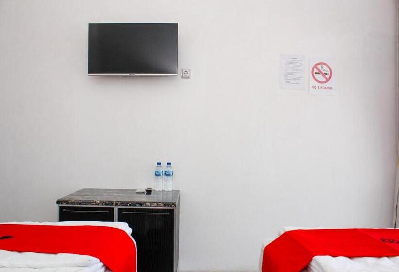 فندق Reddoorz Syariah Near Kawasan Wisata Gunung Prau Dieng