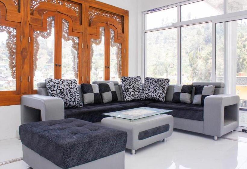 فندق Reddoorz Syariah Near Kawasan Wisata Gunung Prau Dieng