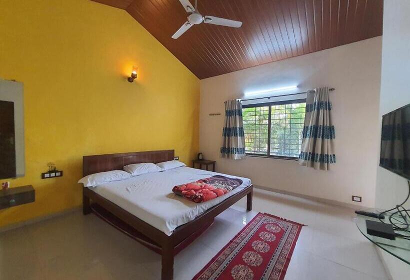 فندق Saifarm Resort Lonavala
