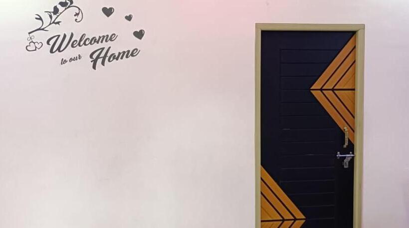 هتل Sea View Beach House