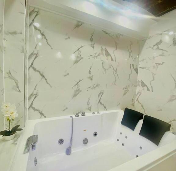 Miluar Luxury B&b   Vanvitelli