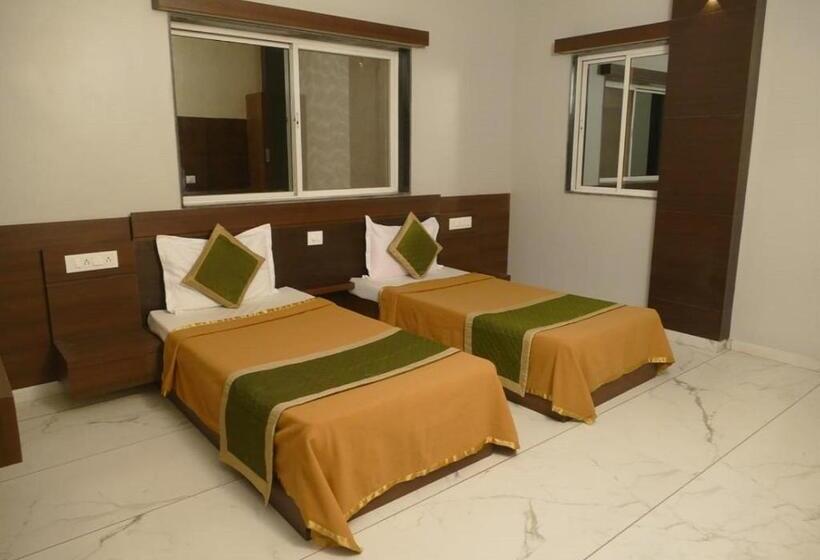 Non Ac Richa Hotel Palace Vadodara