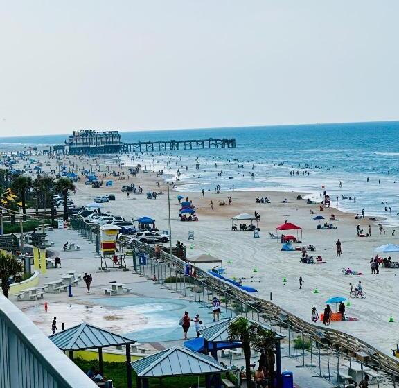 Oceanfront Oasis