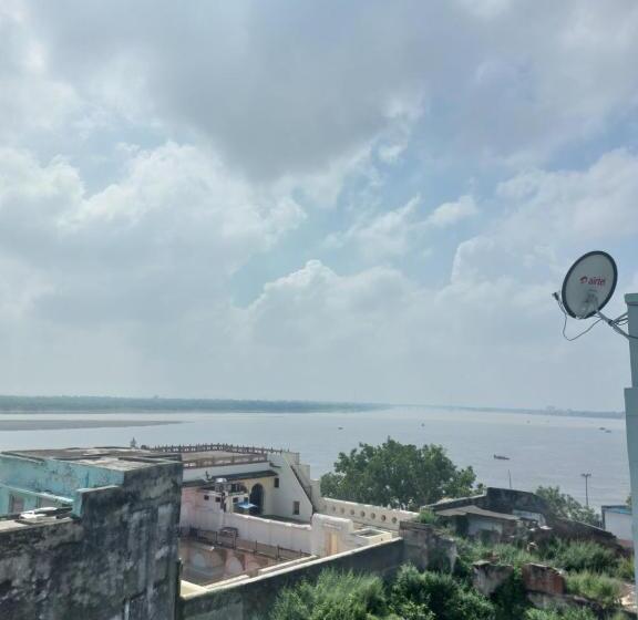 פנסיון Gopal Residency