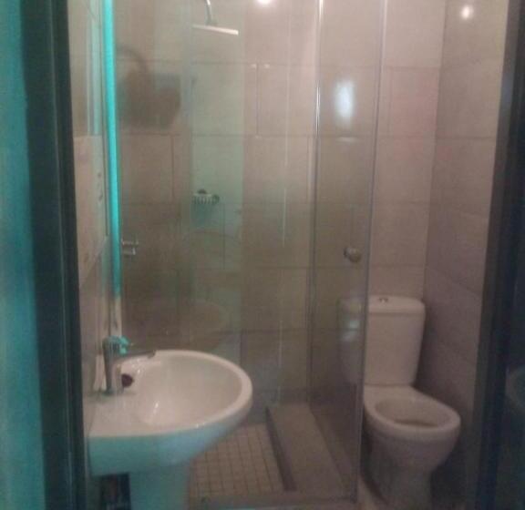 פנסיון The Good Life Royal Guest House