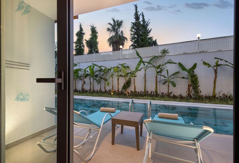 Arcanus Hotels Trendline Side