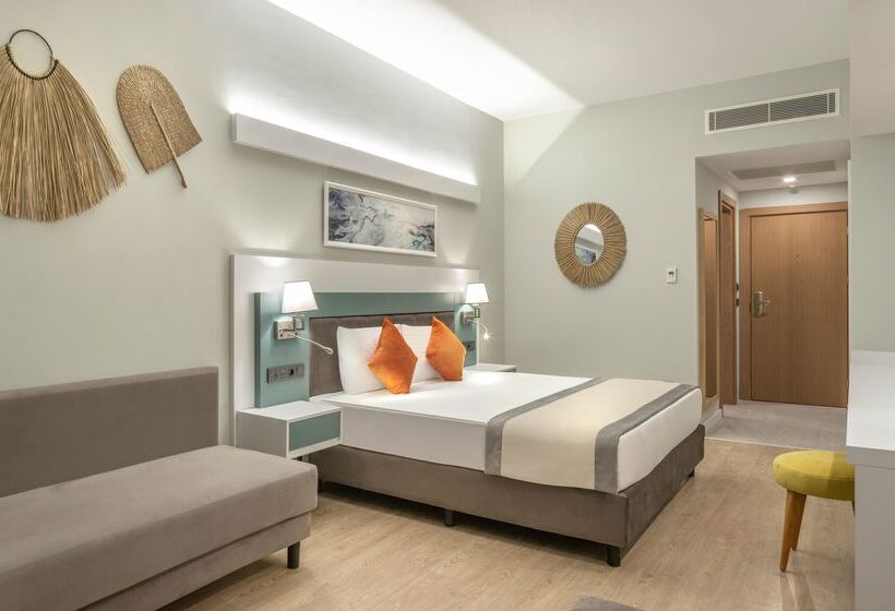Arcanus Hotels Trendline Side