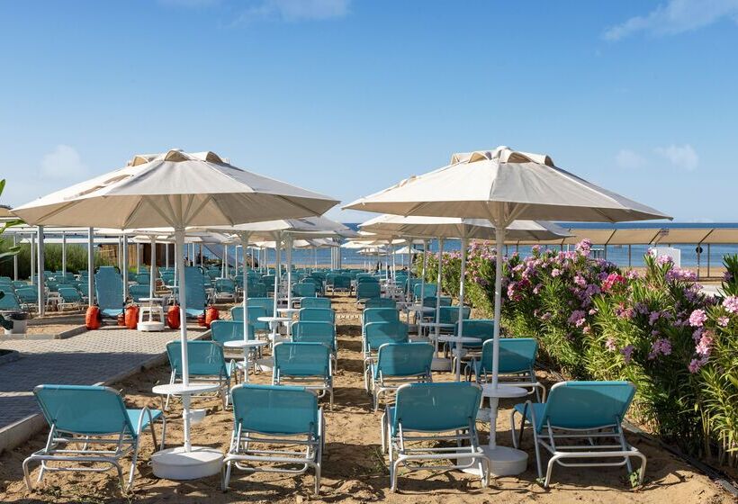 Arcanus Hotels Trendline Side