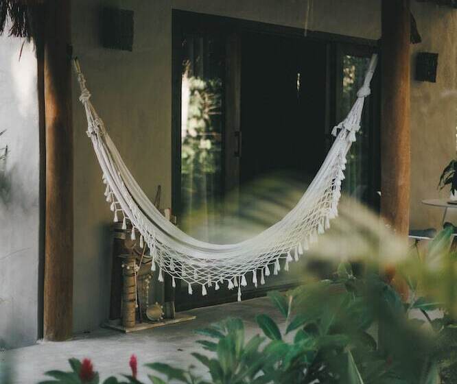 تختخواب و صبحانه Casa Sukha