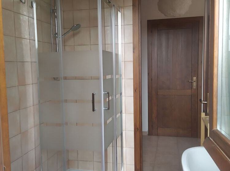 Room In B&b   Note Di Stelle Resort A Marrubiu