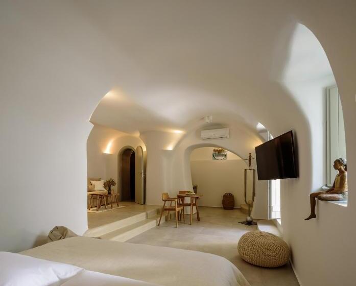 تختخواب و صبحانه Oia Treasures Art Suites