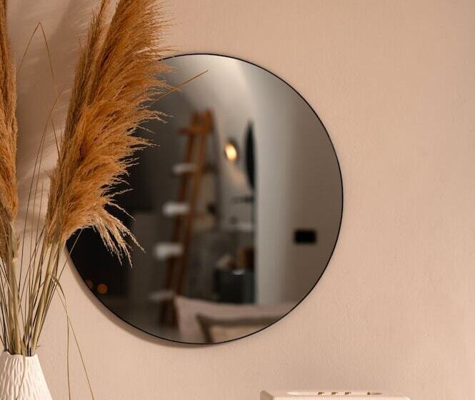 تختخواب و صبحانه Twentyone Suites