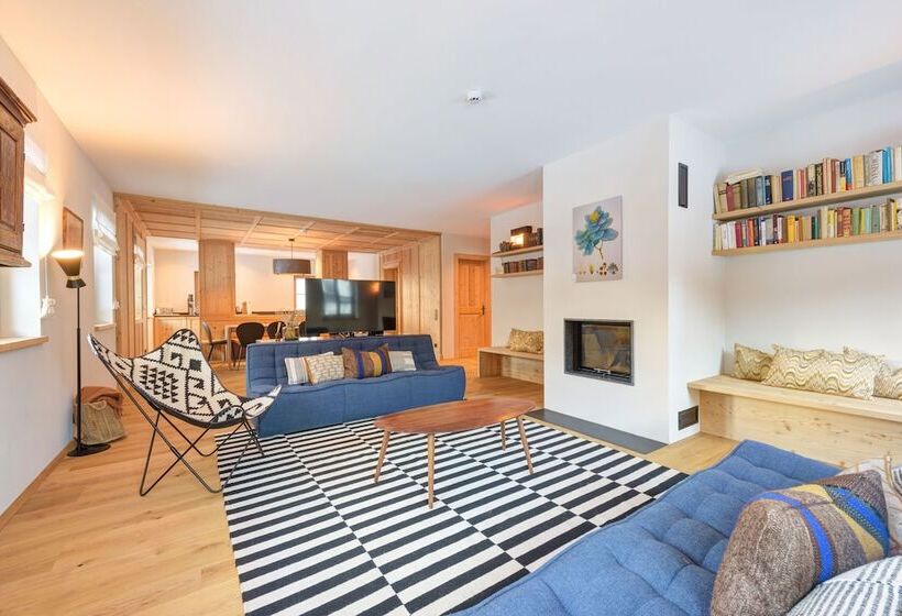 Chalet Silver Fox
