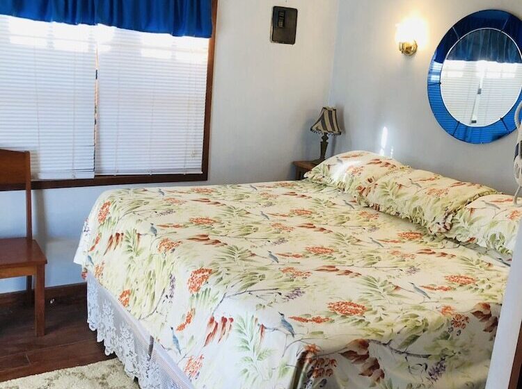 Coral Cove Inn