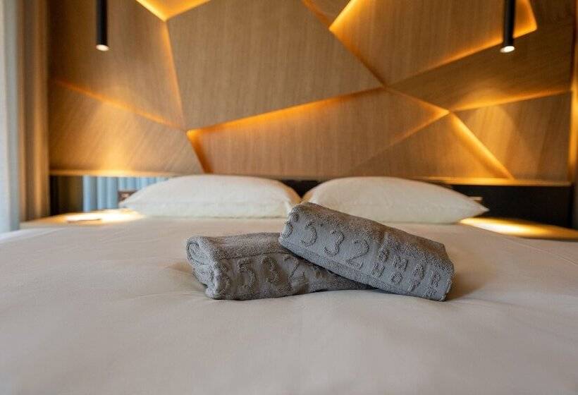 فندق فئة نجمة واحدة 6532 Smart Hotel   Self Check In