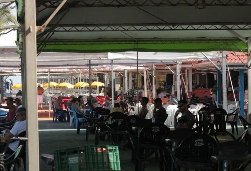 簡易ホテル Pousada Praia Mongaguá