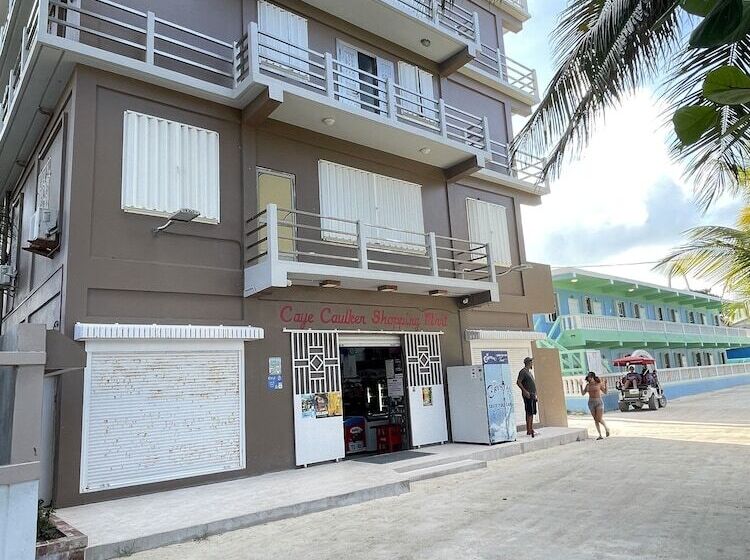 בית מלון כפרי Caye Caulker Beach