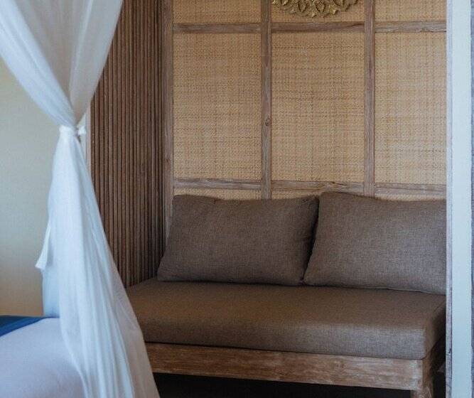 ホテル The Sankara Beach Resort   Nusa Penida