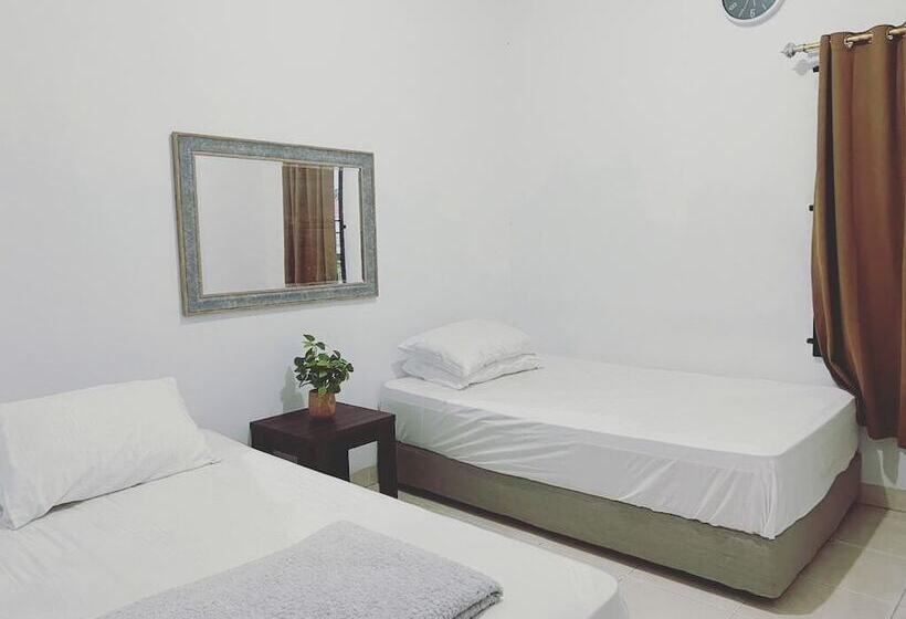 بنسيون Hapdesko Homestay