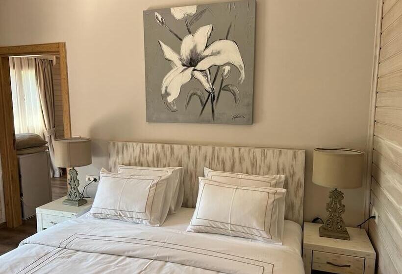 Alicra Hotel çıralı