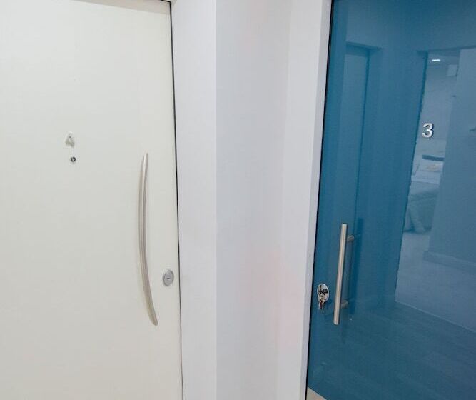 تختخواب و صبحانه Klemi