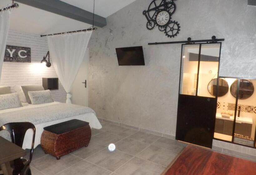 ベッドアンドブレックファースト Suite Luxe Avec Sauna Et Jacuzzi Privée