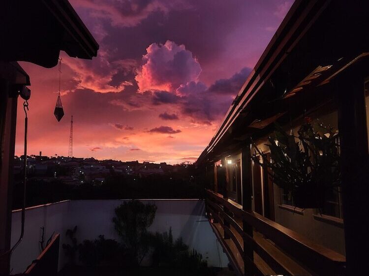 여관 Pousada Luz De Candeia