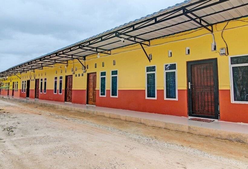 هتل Alfatar Homestay Syariah By Oyo