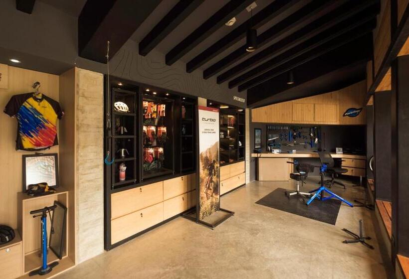 هتل Casa Du Vélo