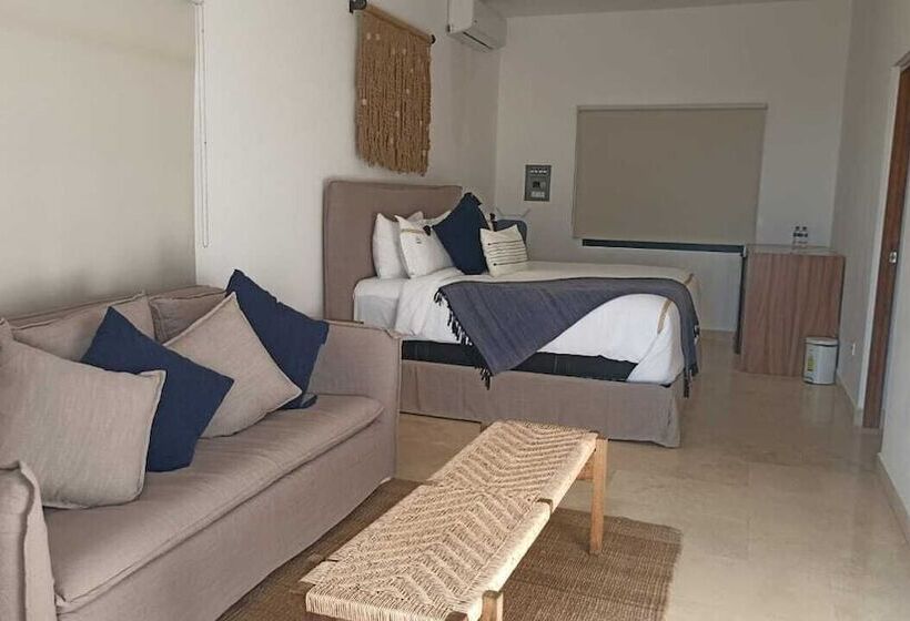هتل Casa La Bastilla