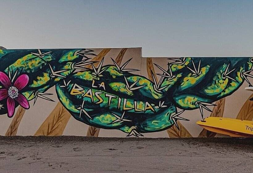 هتل Casa La Bastilla