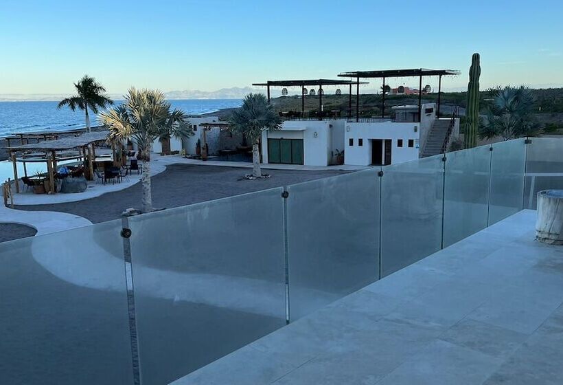 هتل Casa La Bastilla