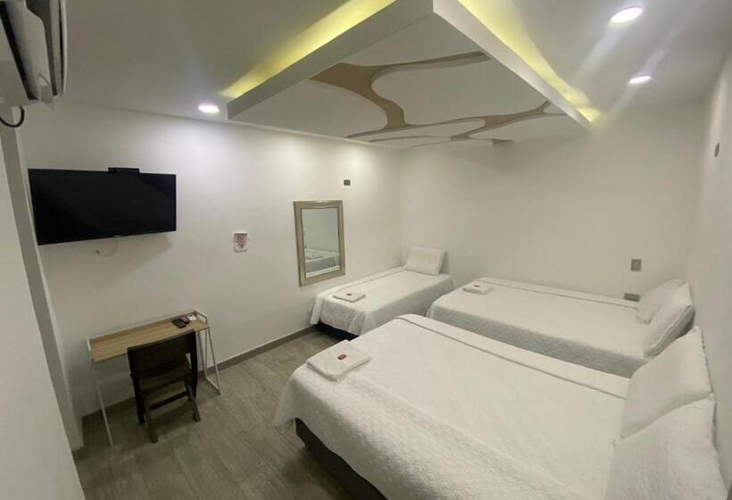 هتل Dubai Curumani