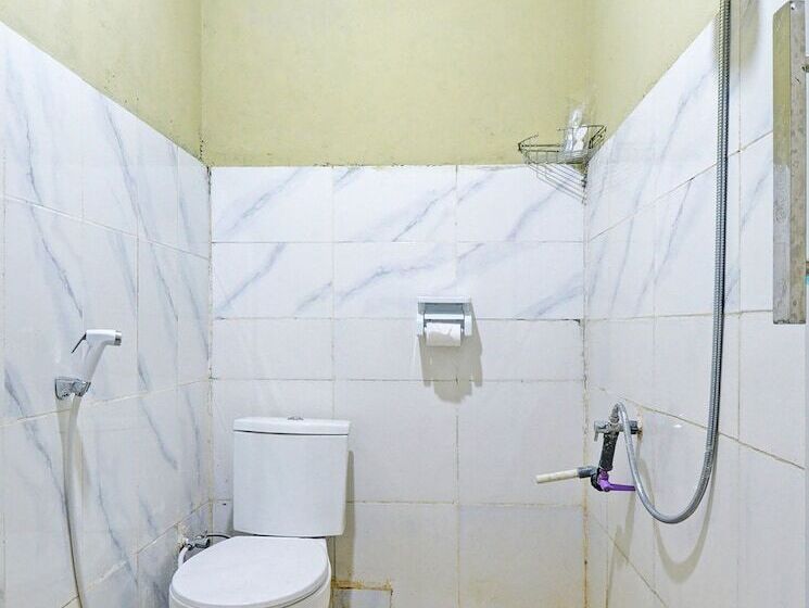 هتل Maharani Guest House Syariah By Oyo