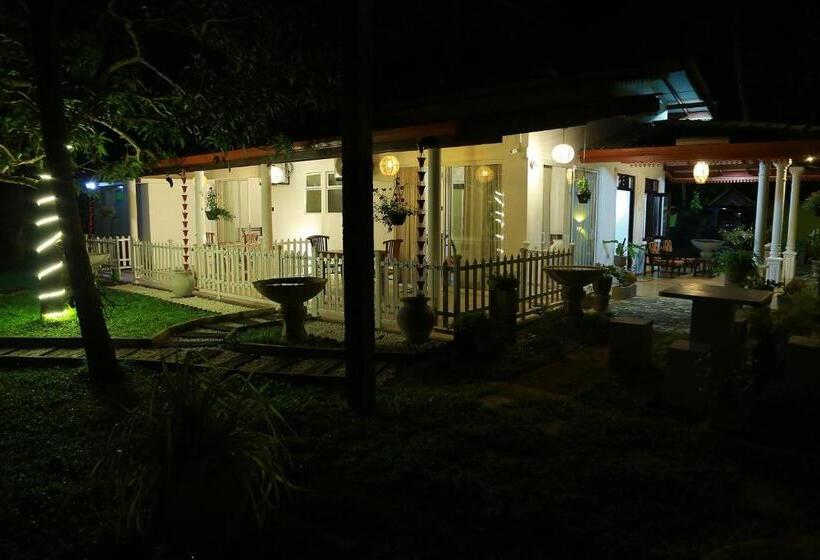 酒店 Peacock Heaven Ahangama